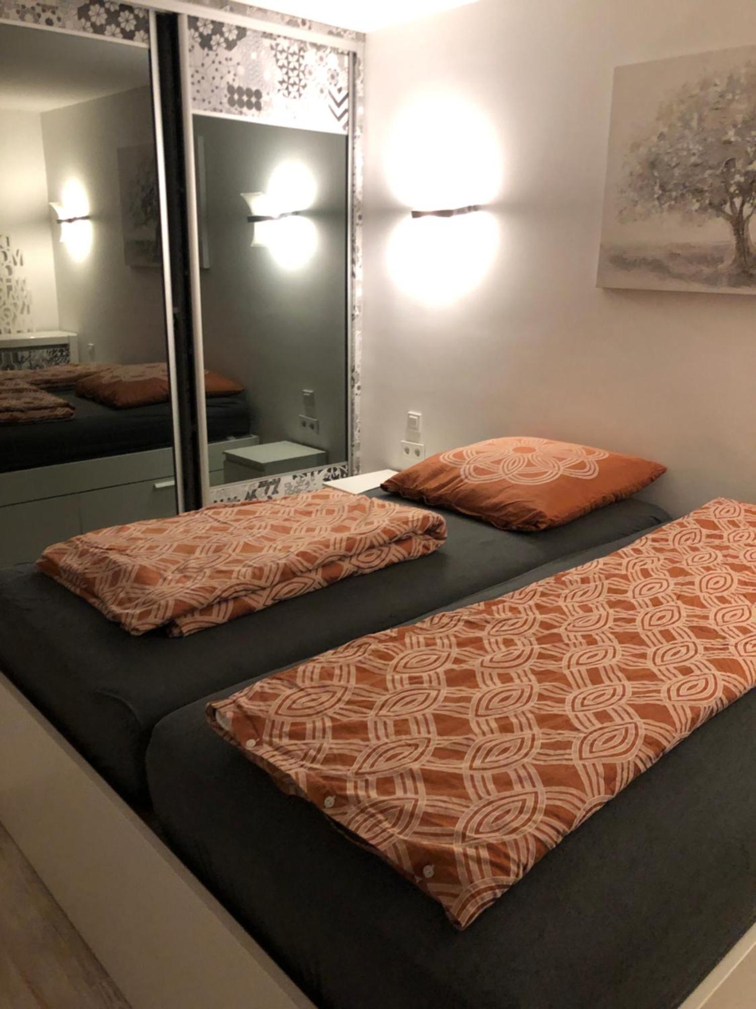 Wunderschoenes 2 Zimmer Apartment Zentrum Goldstadt Pforzheim Exteriör bild